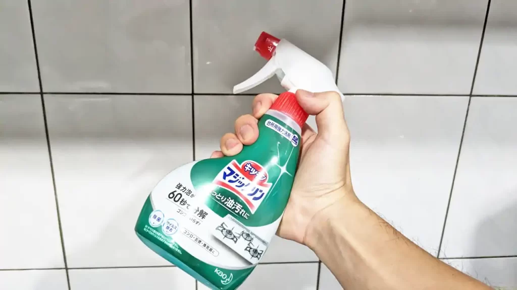 キッチン掃除のために購入したキッチンマジックリンハンディースプレー