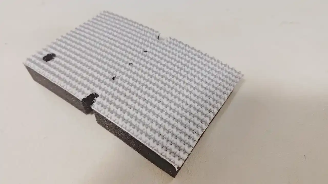 ダイソーの曲がるバスクリーナー